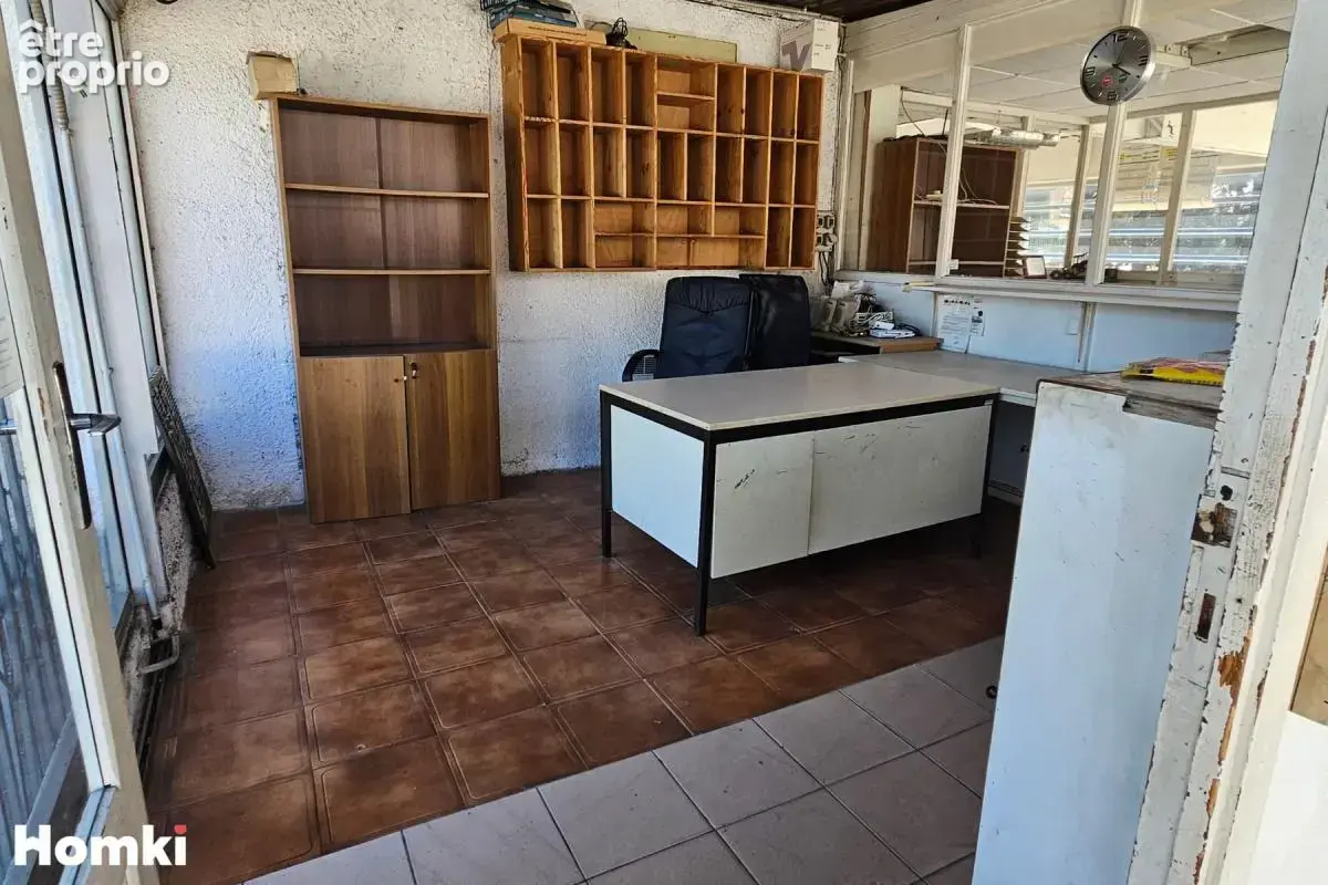 Local commercial T6 de 470 m² à Ille-sur-Têt 66130, Route de Perpignan - photo 8