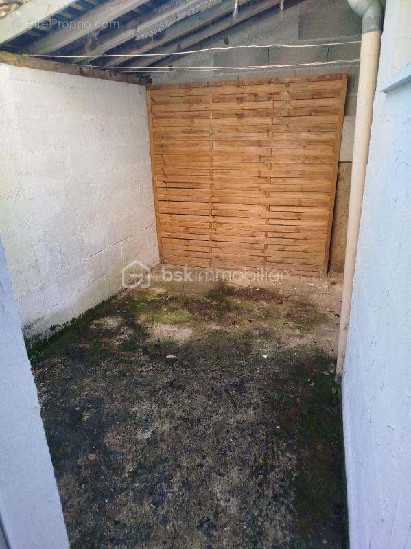 Maison à SAINT-JULIEN-DU-SAULT