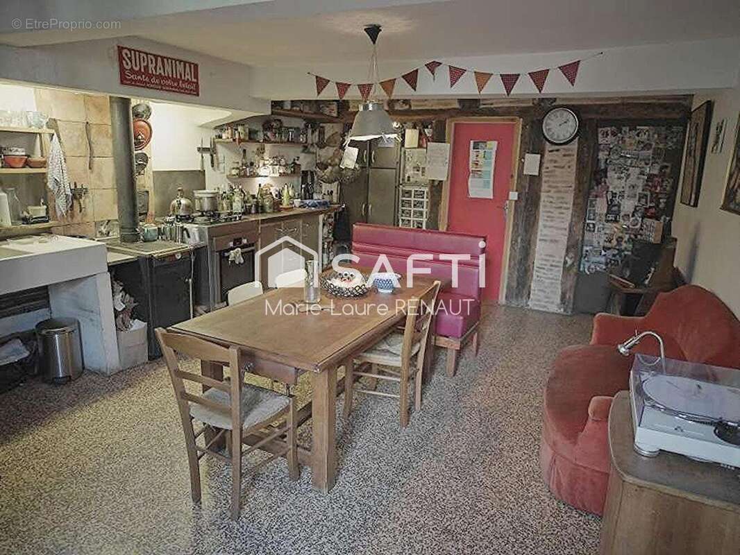 Maison 240 m² à Graulhet  - photo 7