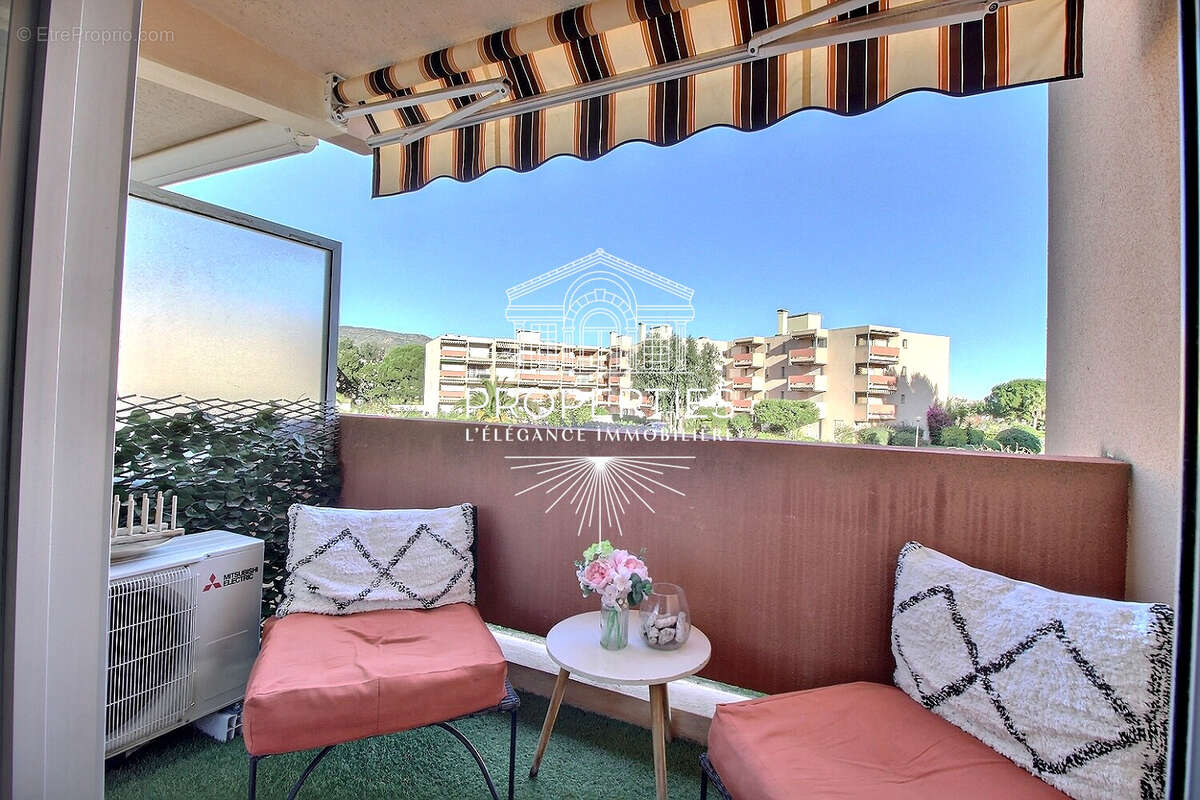 Appartement à BORMES-LES-MIMOSAS