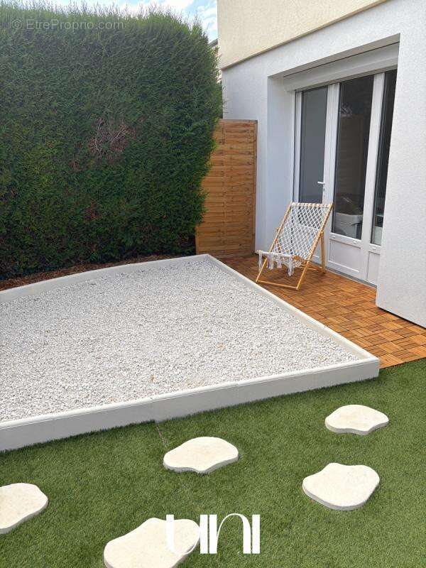 Maison à SAINT-PIERRE-SUR-DIVES