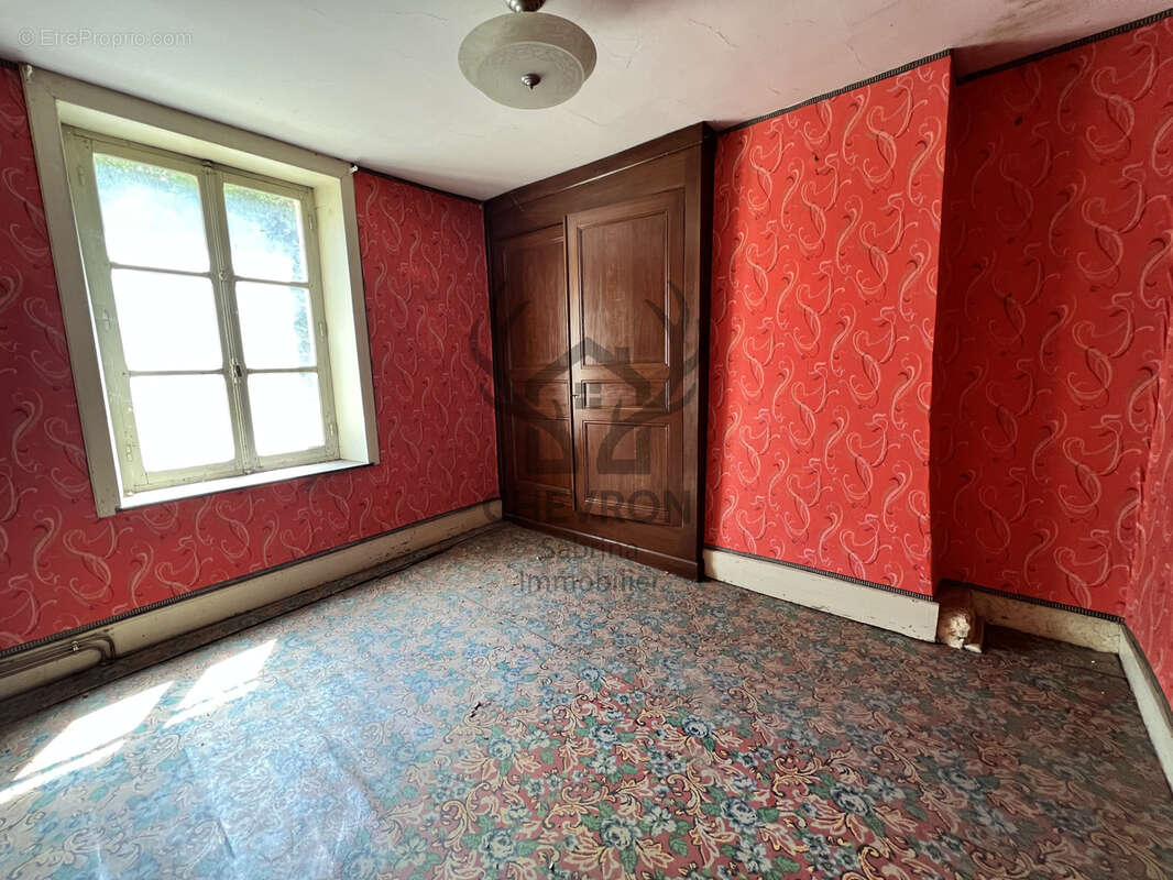 Maison à SURY