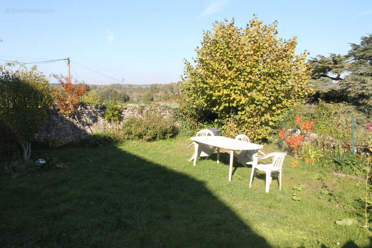 Maison à MONTLOUIS-SUR-LOIRE