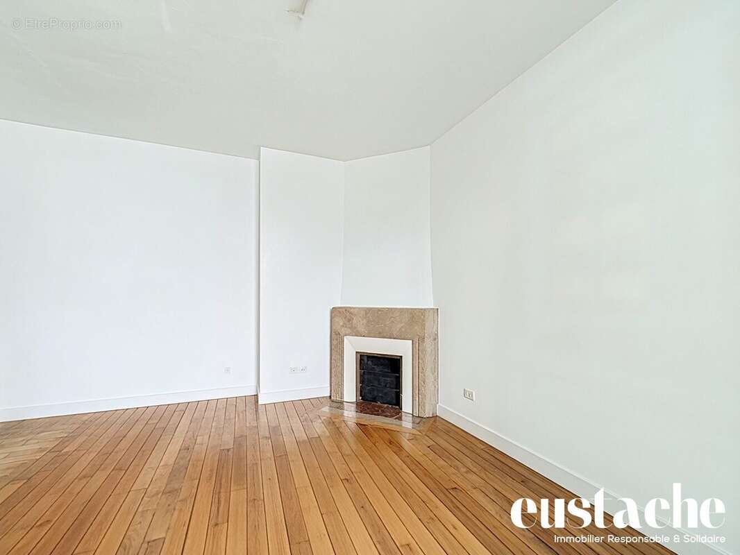 Appartement à PARIS-20E