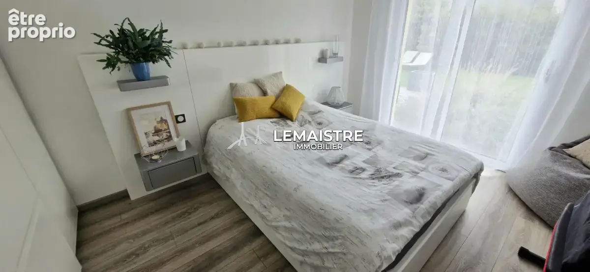 Maison à vendre - Yvetot - 122 m² - 3 chambres - Plain-pied, garage et prestations énergétiques - photo 7