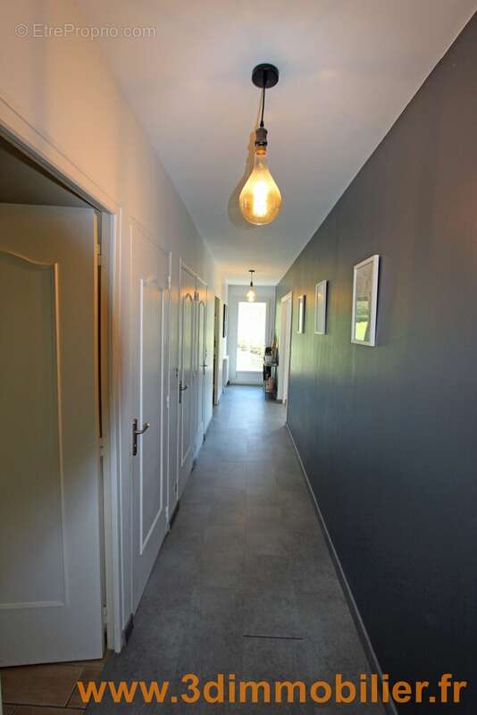 Maison à LONS-LE-SAUNIER