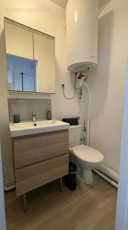 Photo 6 - Appartement à AUBERVILLIERS