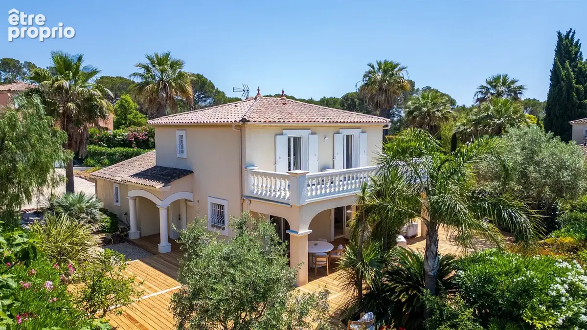 Photo Maison à Saint-Raphael au prix de 895 000€