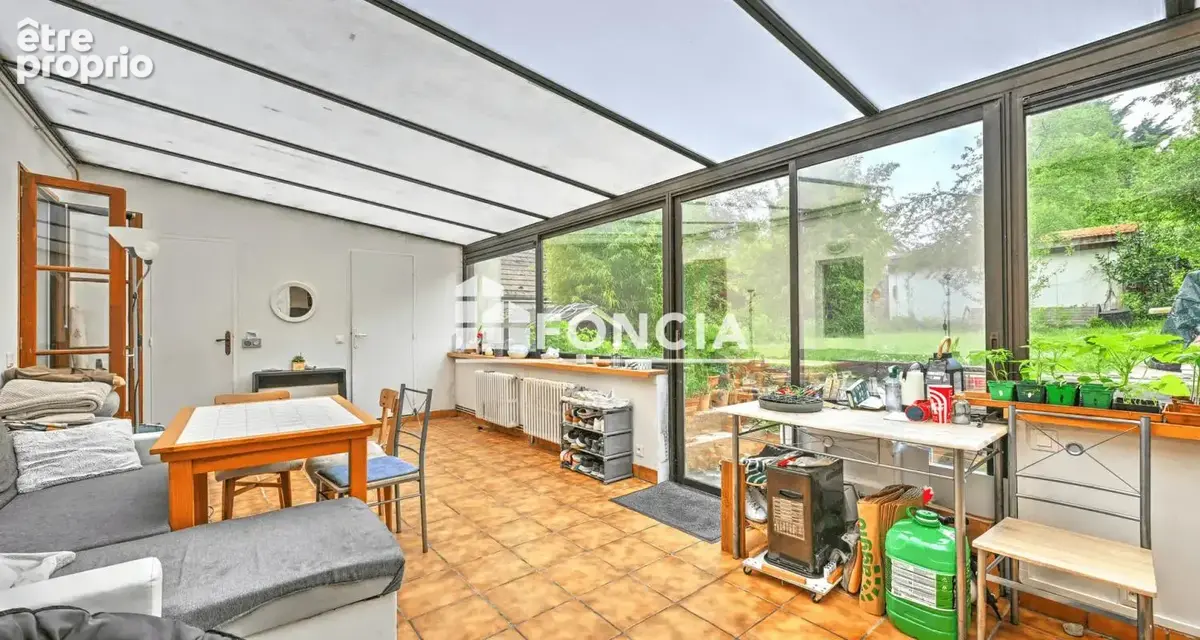 Immeuble de rapport situé en centre ville de Pontoise - photo 9