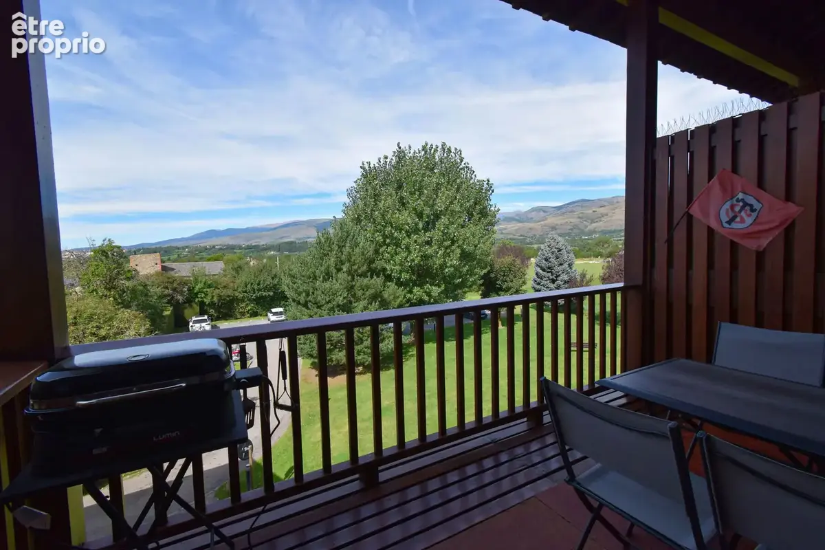 CALDÉGAS   Spacieux duplex avec terrasse et vue panoramique - photo 3