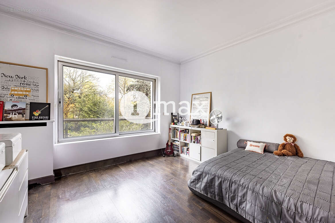 Appartement à LEVALLOIS-PERRET