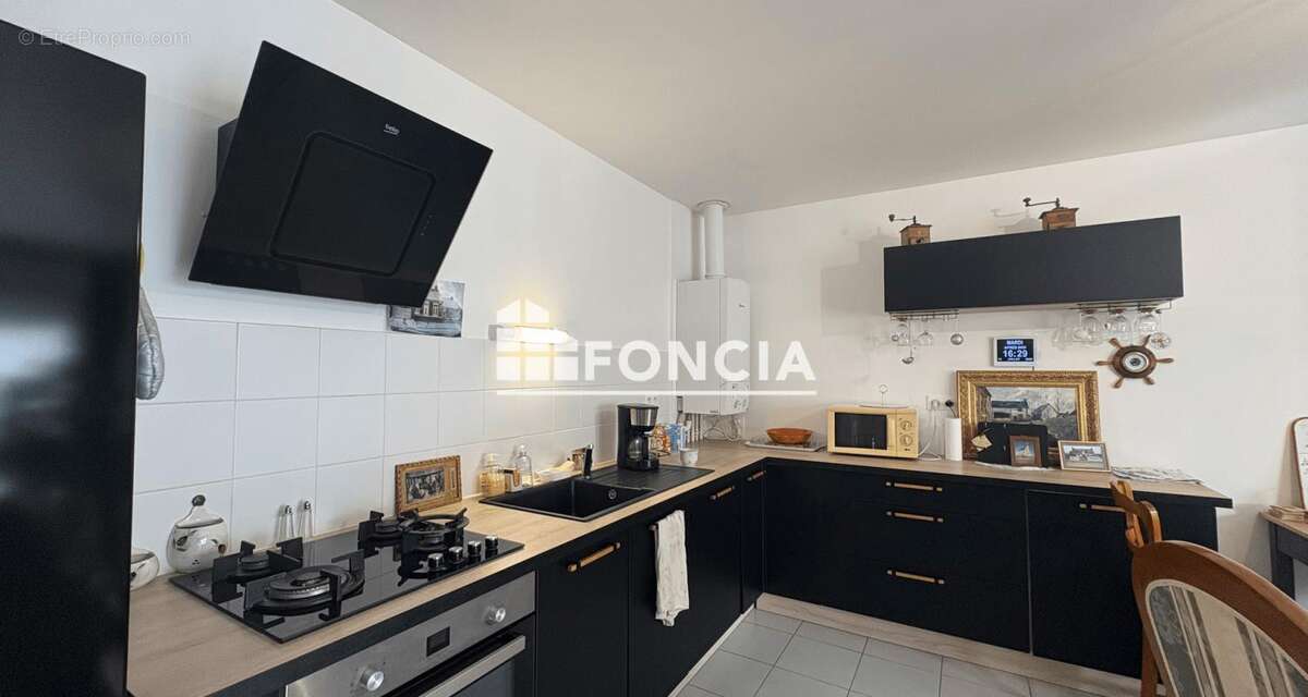 Appartement à FOURAS