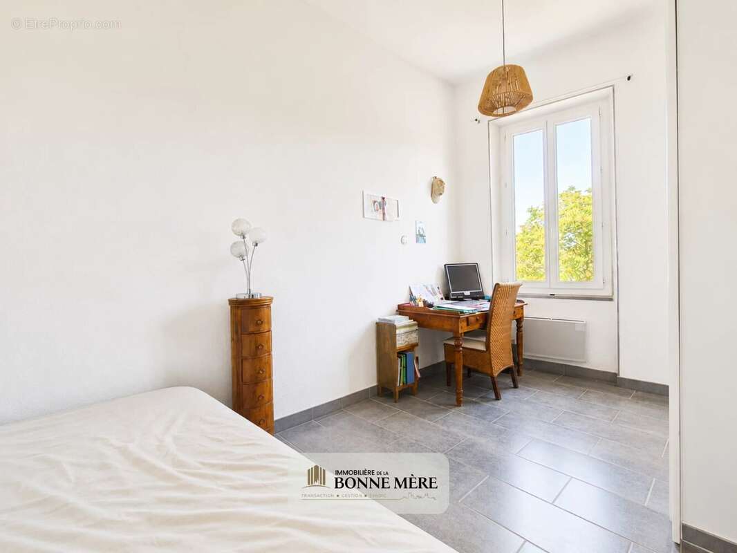 Appartement à MARSEILLE-12E