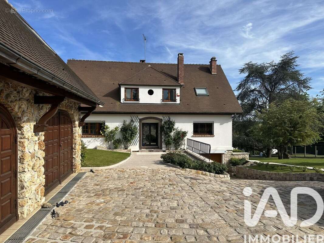 Photo 7 - Maison à SAINT-FARGEAU-PONTHIERRY