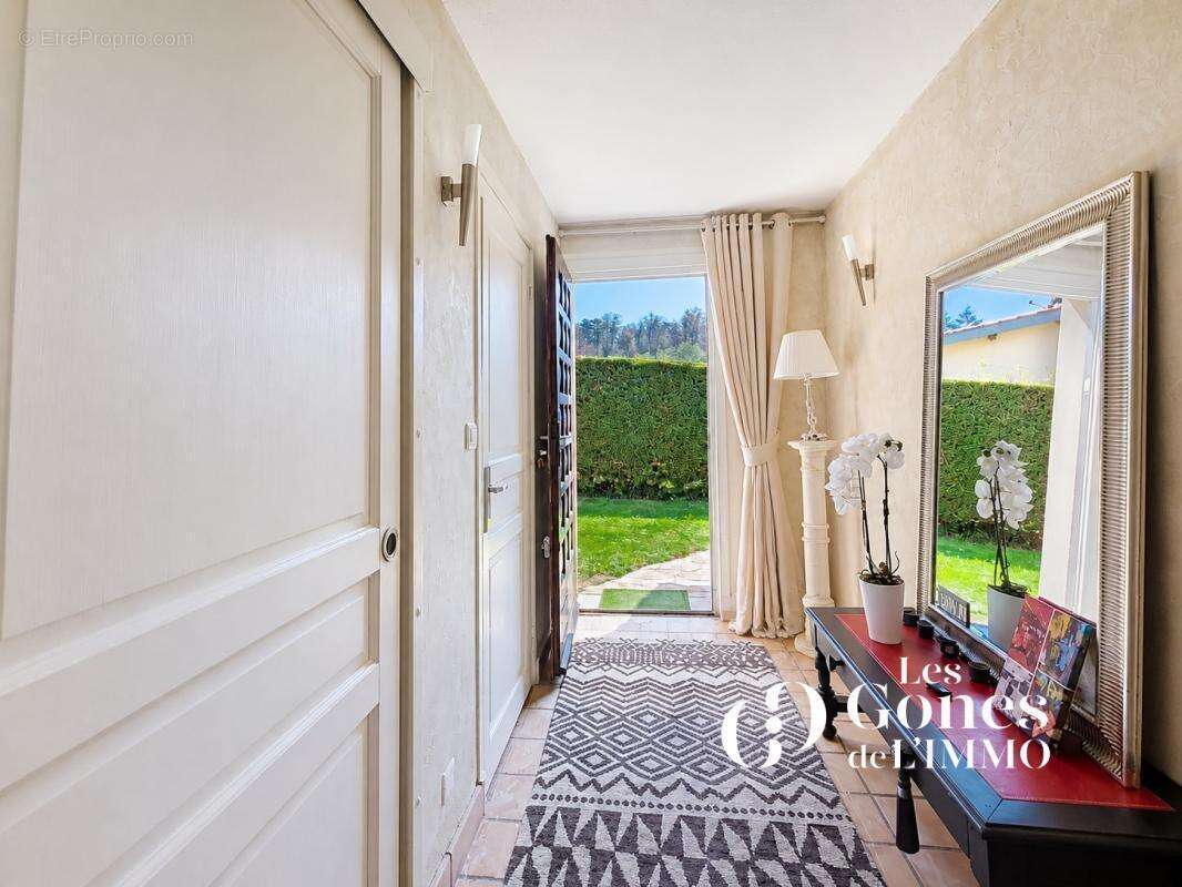 Bully - Maison familiale au calme et vue dégagée - photo 6