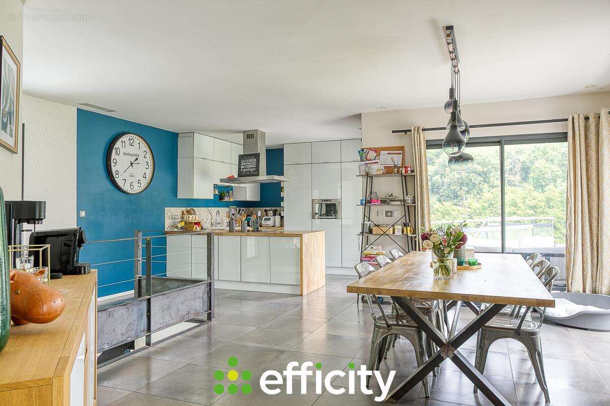 Maison à CIVRIEUX-D'AZERGUES