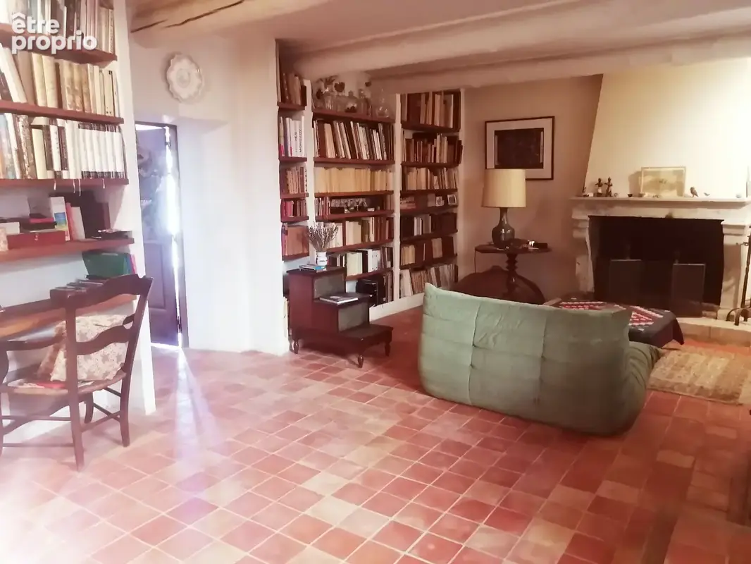 Maison de village de 159 m2 avec une terrasse et une vue imprenable sur le Luberon. - photo 4