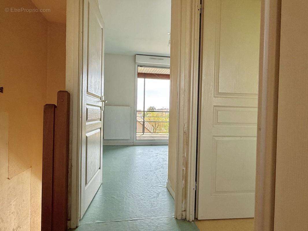 Appartement-Maison à vendre Chenôve, type duplex, 2 chambres avec terrasse à chaque niveau, garage double - photo 9