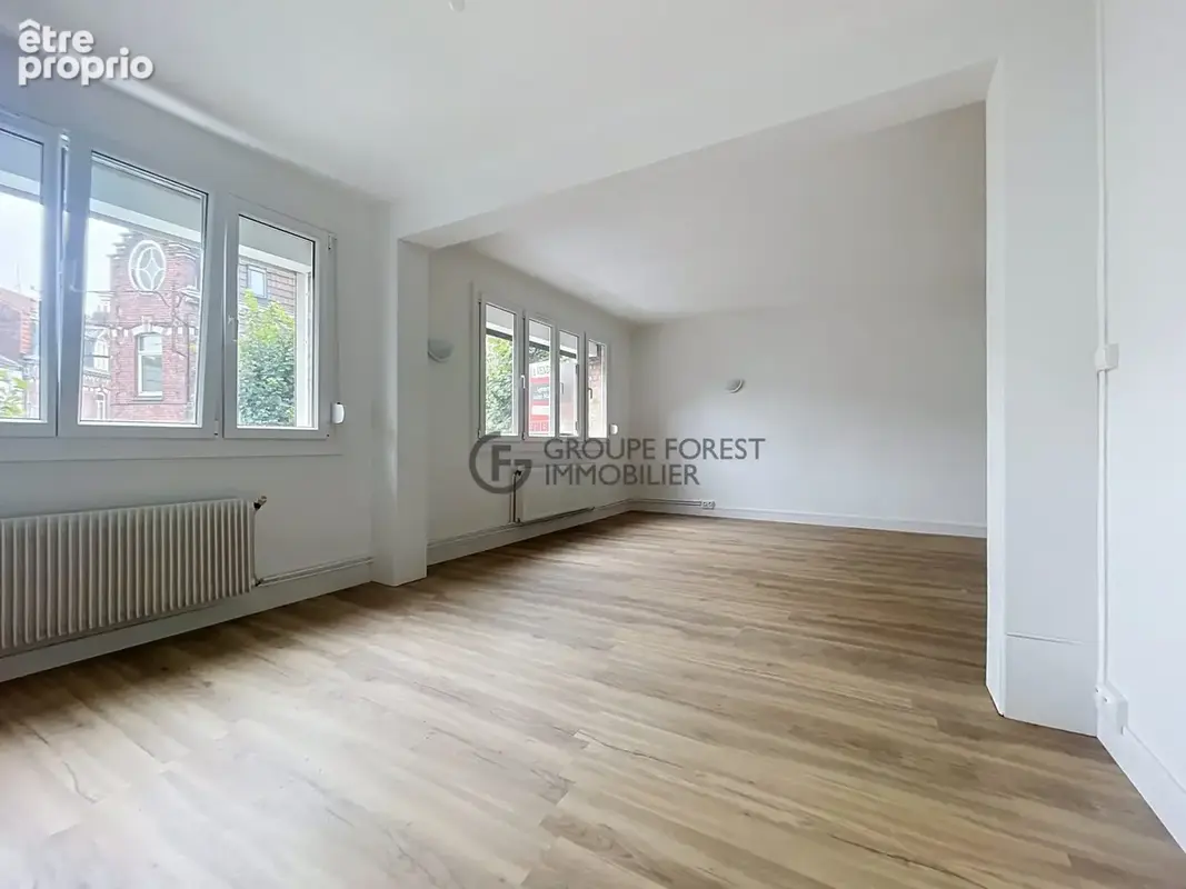 Appartement 4 pièces 85 m² à vendre à La Madeleine (59110) - photo 2