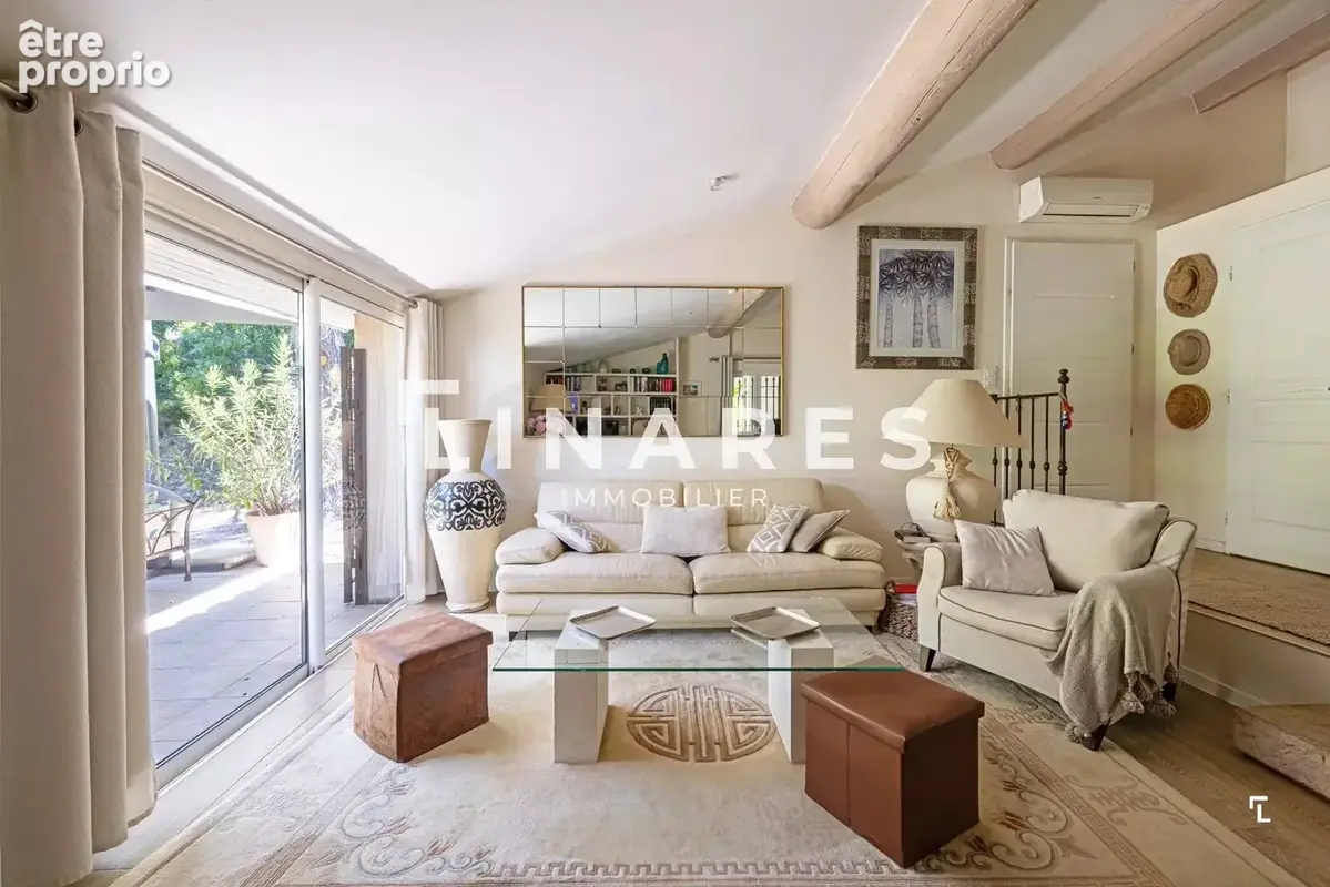 Villa LA NIEGA - Propriété familiale de 240m2 avec piscine et un appartement  T2 indépendant  - Ventabren - photo 15