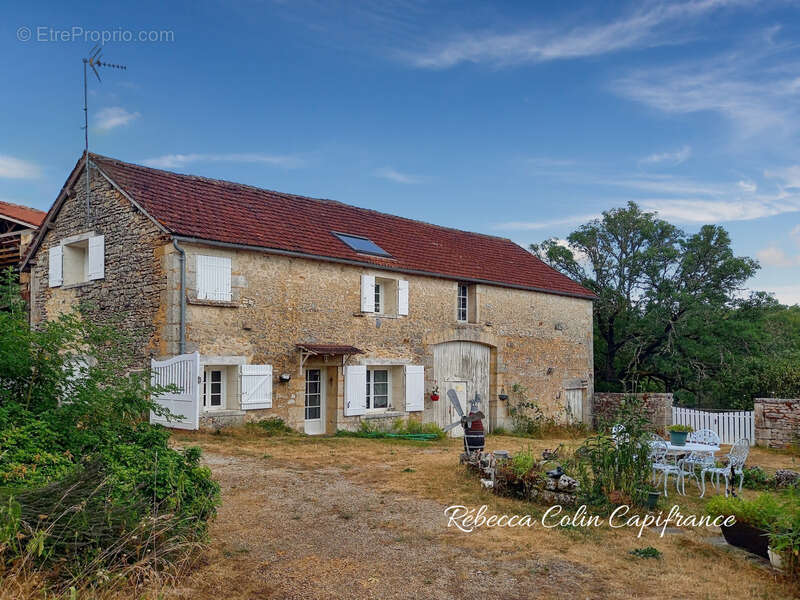 Charmant ensemble immobilier en pierre. Calme absolu en Périgord Noir - photo 3