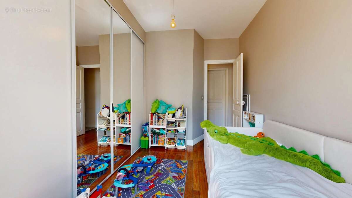 Appartement à LE RAINCY