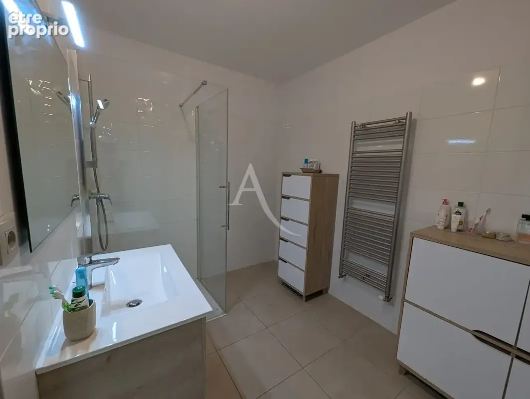 Appartement peronnas  t3 terrasse et garage - photo 9