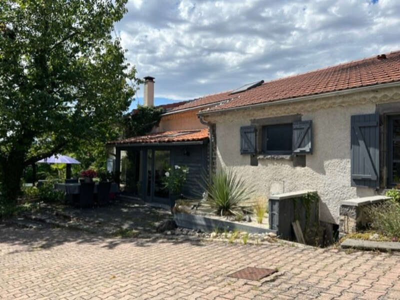 Maison à MARTRES-SUR-MORGE