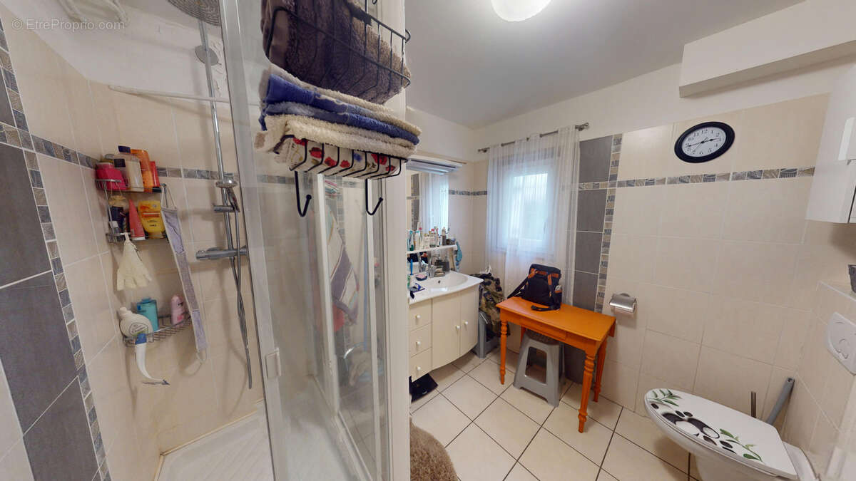 Maison à CRAPONNE-SUR-ARZON