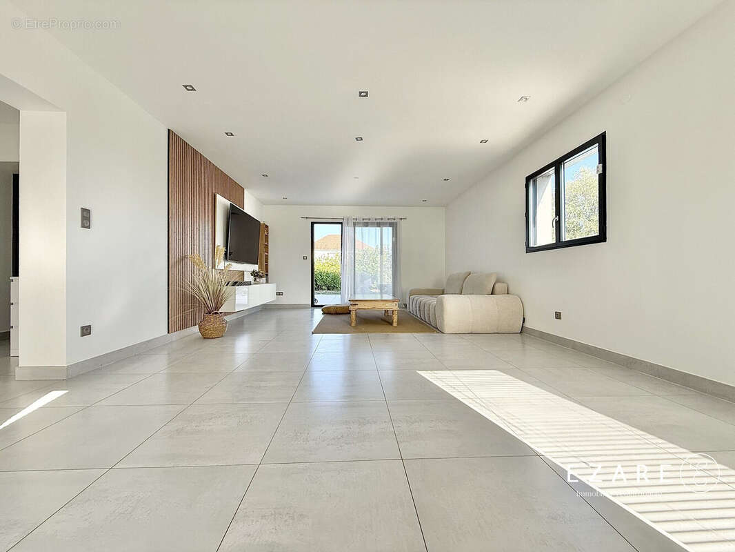 Maison 173 m² à Chevigny-Saint-Sauveur  - photo 4
