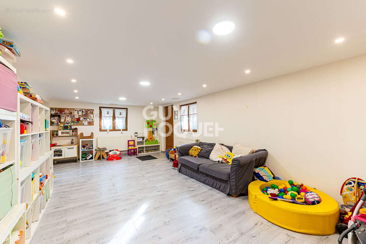 Maison Chelles 6 pièces 106 m2 - 154m² au sol - photo 8