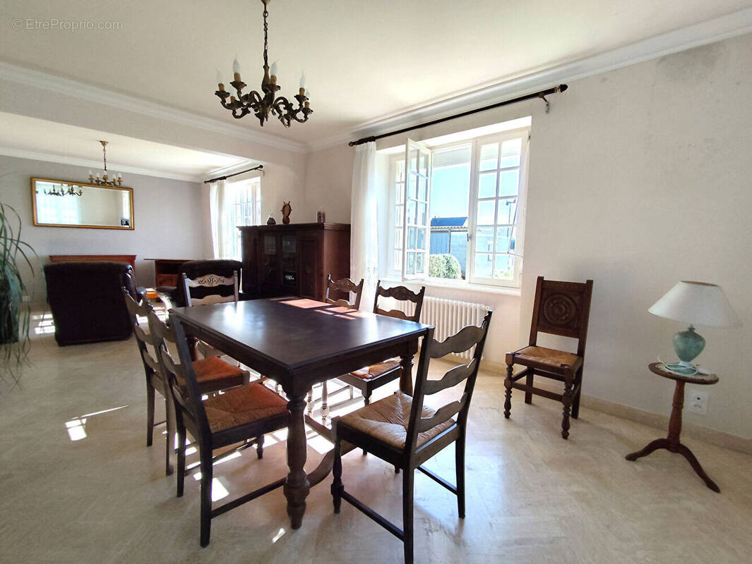 Maison à COMBRIT