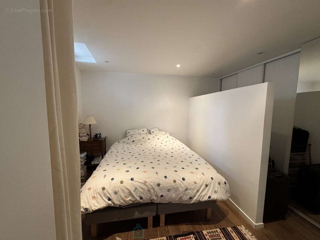 Appartement à PARIS-20E