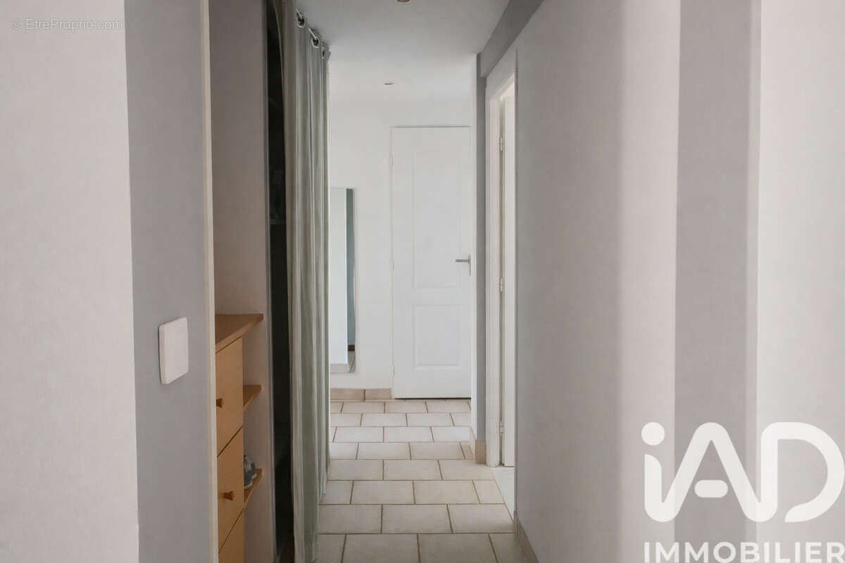 Photo 8 - Appartement à SALON-DE-PROVENCE