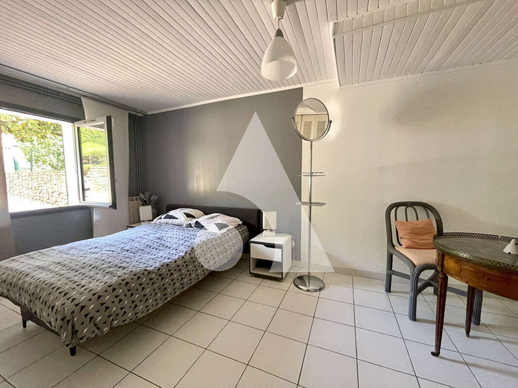 Maison à COLLONGES-AU-MONT-D&#039;OR