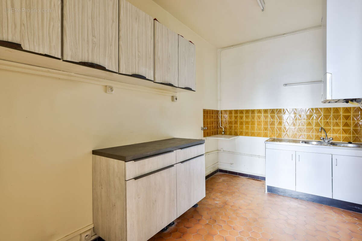Appartement à PARIS-11E