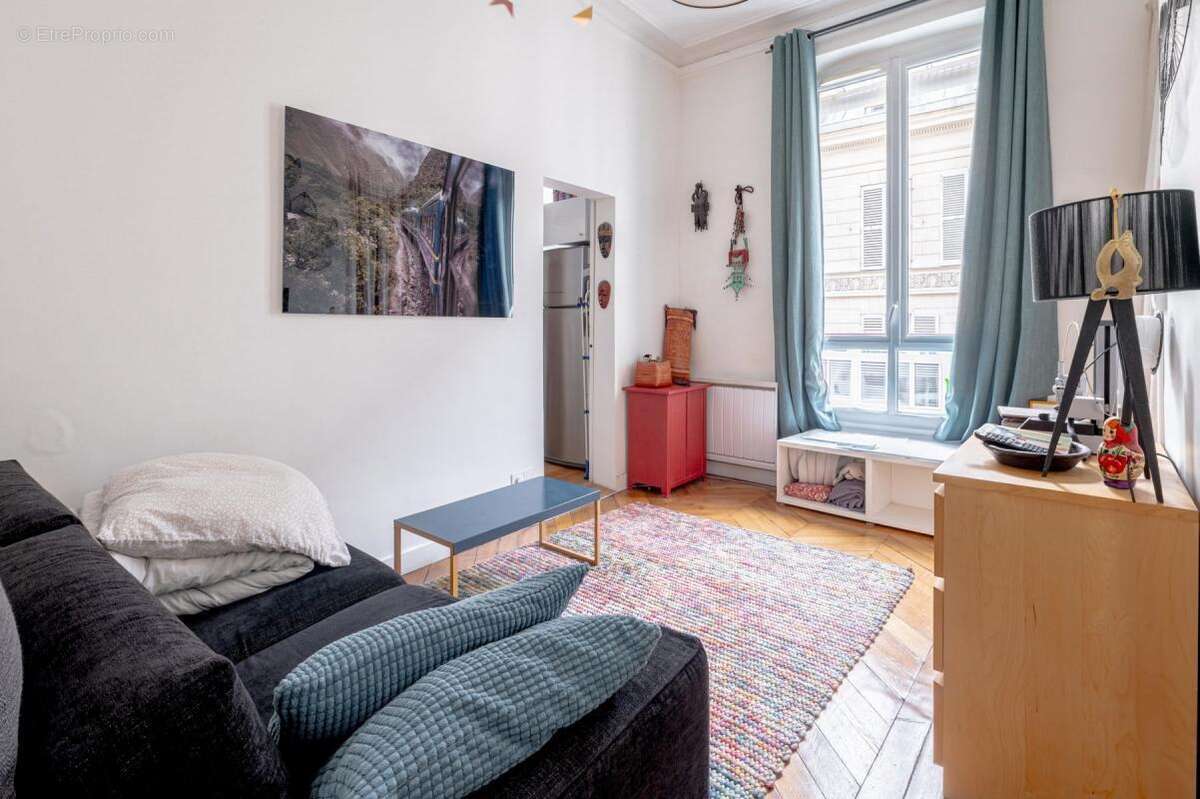 Appartement à PARIS-9E