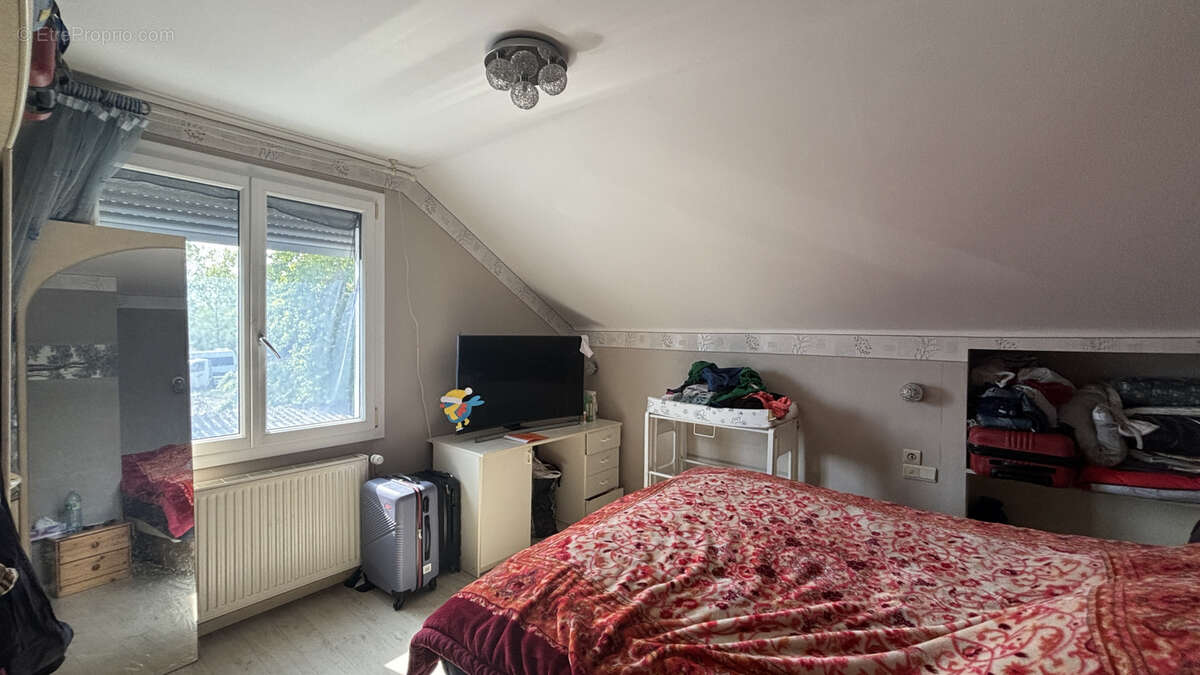 Maison à VETRAZ-MONTHOUX