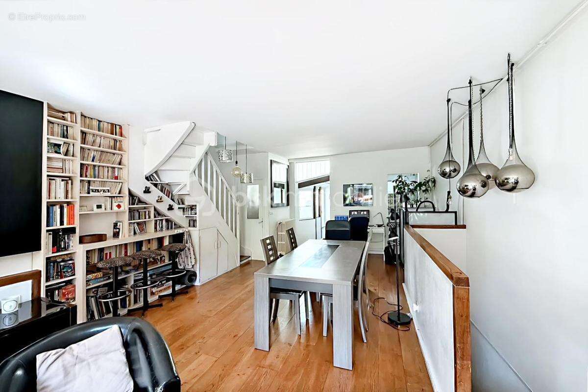 Maison à PARIS-19E