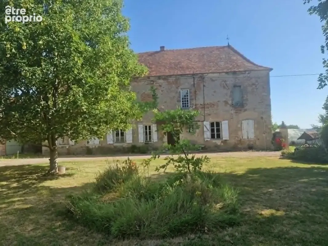 Maison à ESPINASSE-VOZELLE