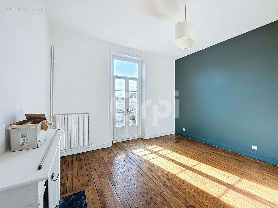 Appartement à BRIVE-LA-GAILLARDE