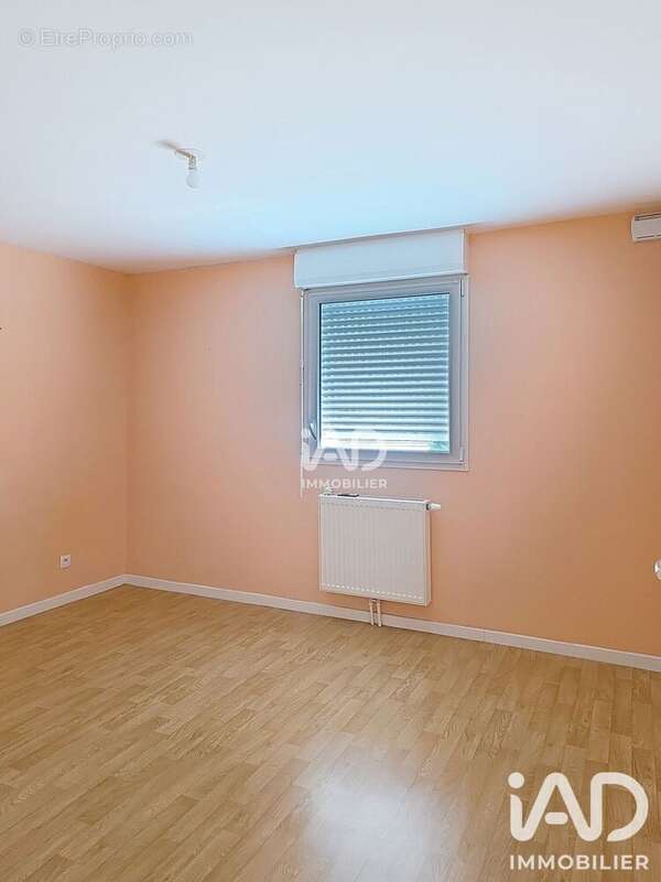 Appartement 66 m² à Templemars  - photo 6