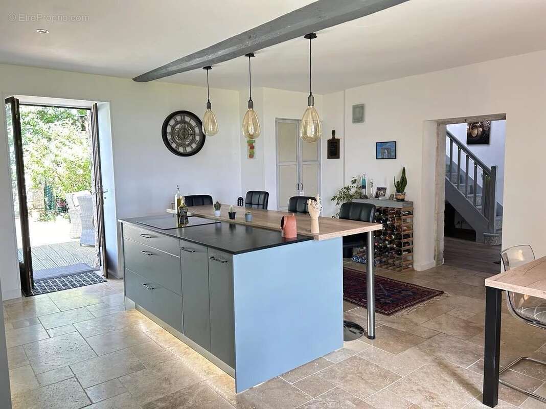 Maison à AUBETERRE-SUR-DRONNE