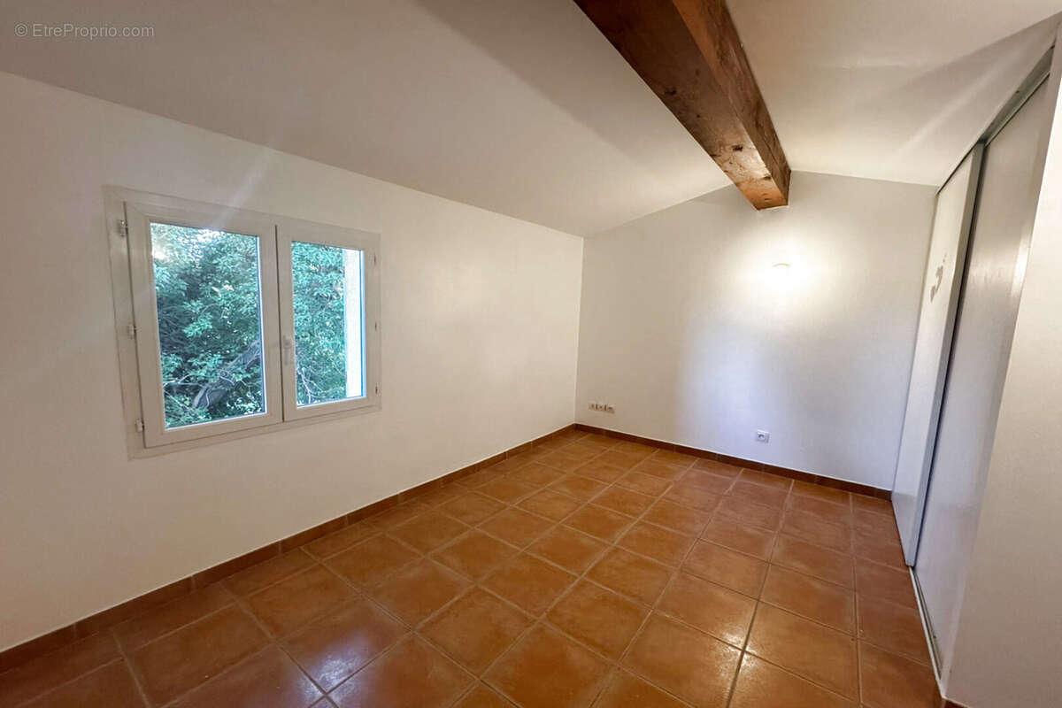 Appartement à TRETS