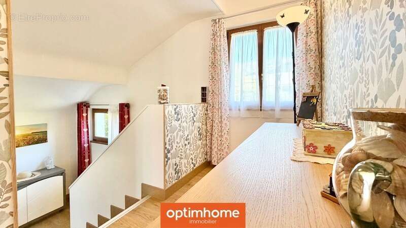 Maison à SAINT-MAURICE-SUR-MOSELLE