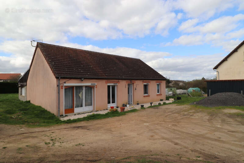 Maison à DECIZE