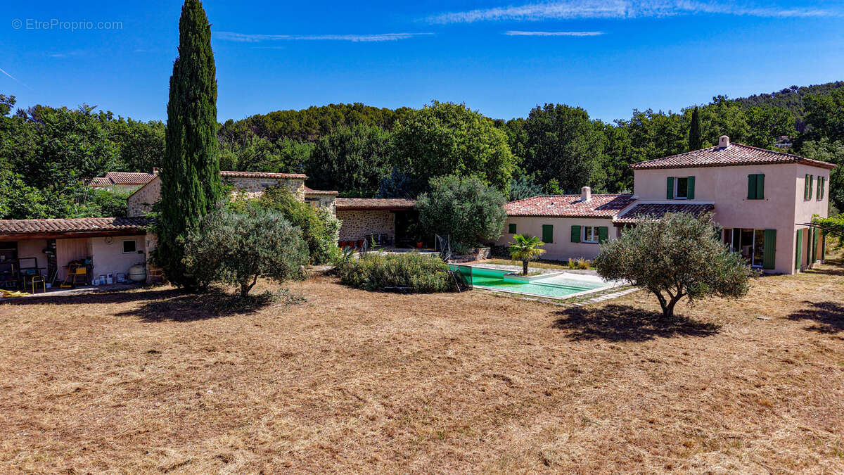 Maison à DRAGUIGNAN