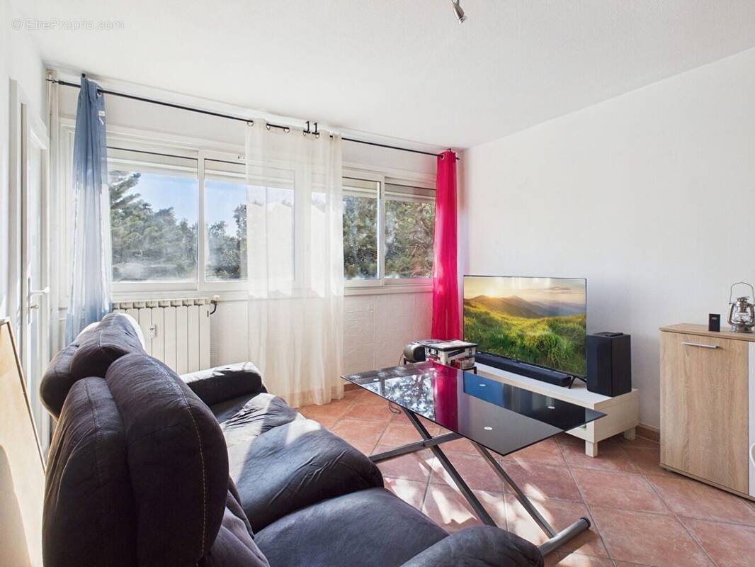 Appartement à VILLENEUVE-LES-AVIGNON