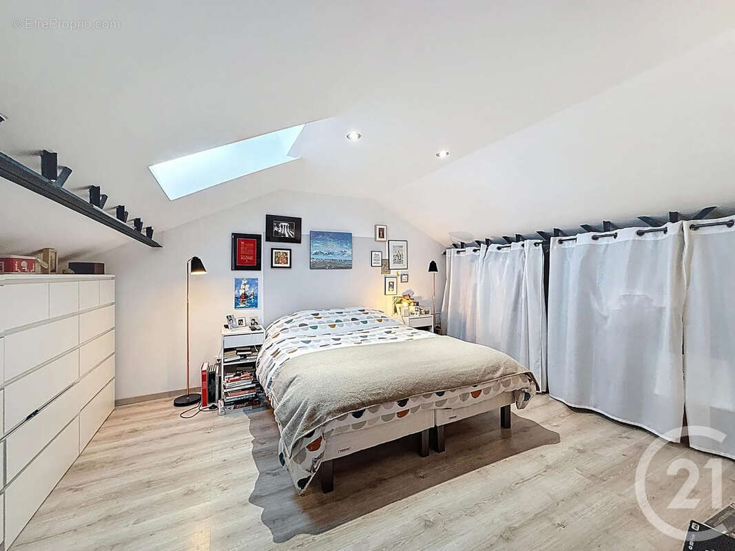 Appartement à BUCHERES