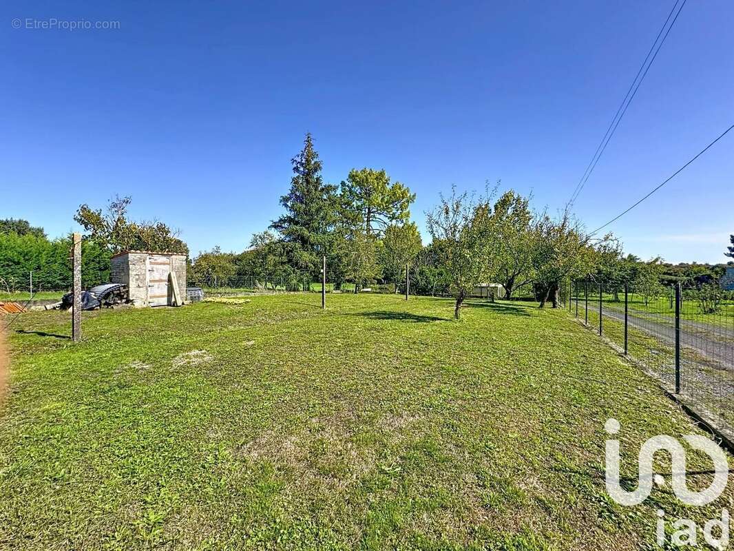 Photo 2 - Maison à SAINT-MICHEL-LE-CLOUCQ